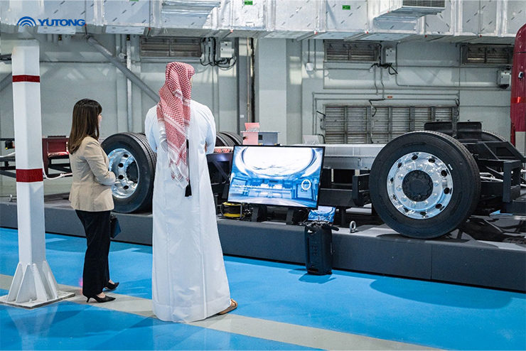 Yutong Achieves Autonomous Milestone and Electrifies Qatar with Cutting-edge Bus and Truck Showcase