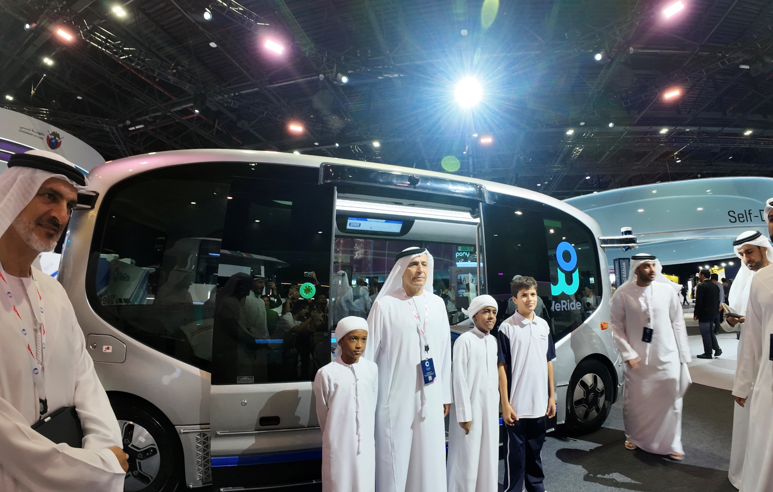 Yutong Showcases L4 Autonomous Bus “Xiaoyu” at Dubai World Congress for Self-Driving Transport 2025