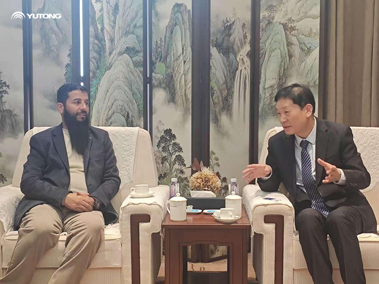 ​Yutong Welcomes Sheikh Ahmed Abu Mahfouz to Strengthen Cooperation in the Jordanian Transport Sector