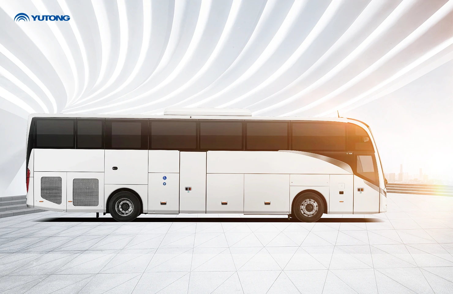 Yutong left-hand drive diesel coach T12 debuts: superior reliability for premium travel Yutong left-hand drive diesel coach T12 debuts: superior reliability for premium travel