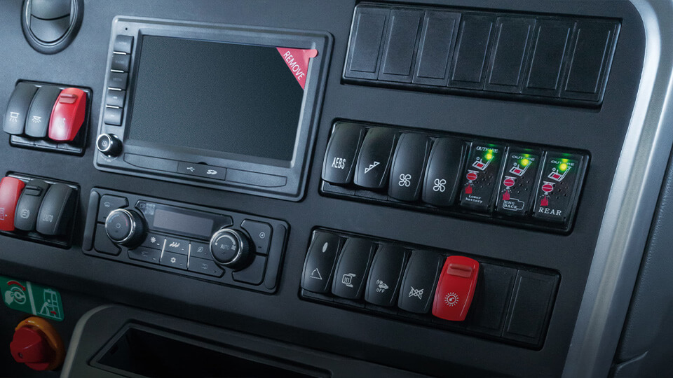 7-Inch LCD screen