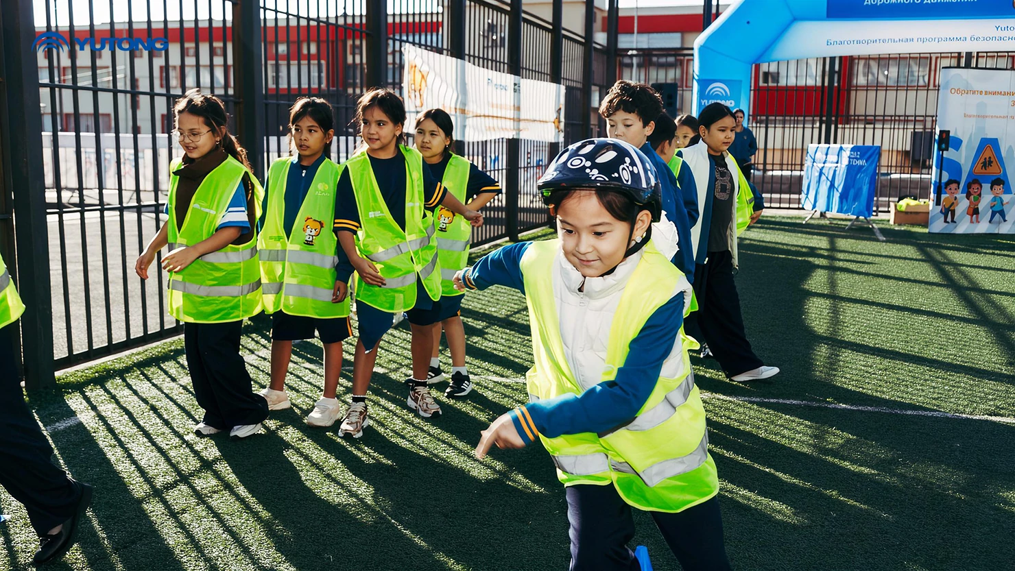 Growing Up with Safety: Yutongs Childrens Road Safety Initiative Reaches Schools Across Kazakhstan Growing Up with Safety: Yutongs Childrens Road Safety Initiative Reaches Schools Across Kazakhstan