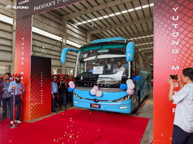 Yutong’s commitment to localization: The first Pakistani KD-assembled 9INE rolled off the production line