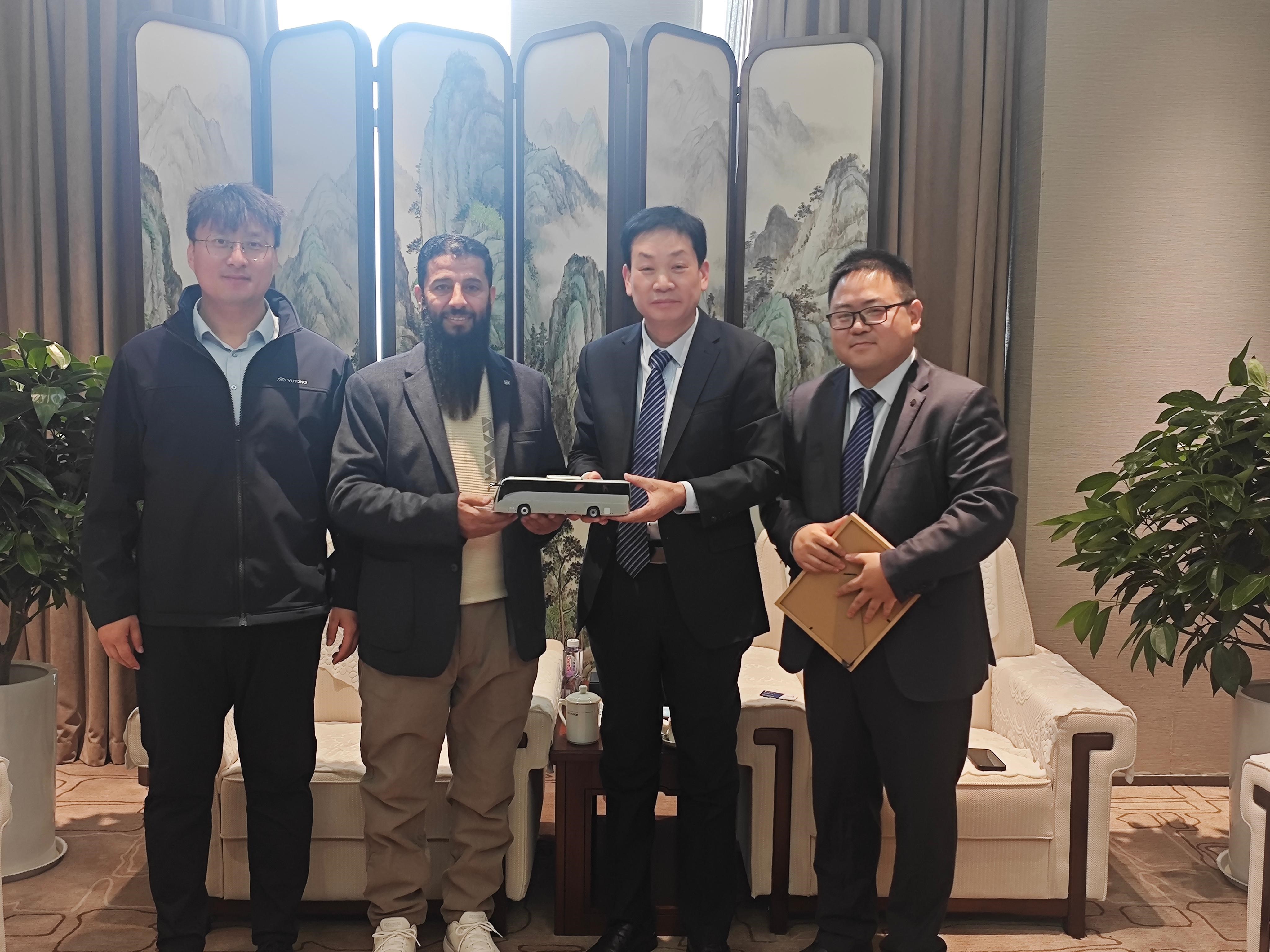 Yutong Welcomes Sheikh Ahmed Abu Mahfouz to Strengthen Cooperation in the Jordanian Transport Sector